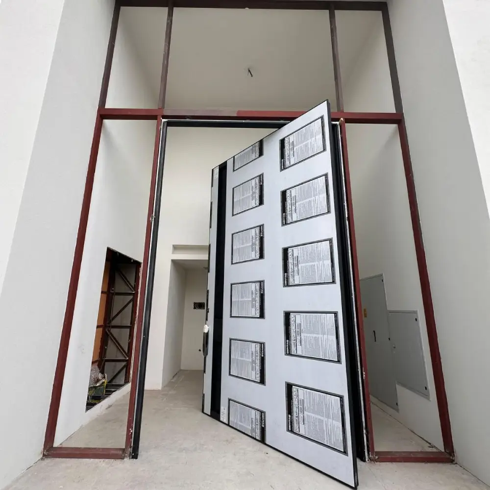 Pivot Steel Doors LUNA