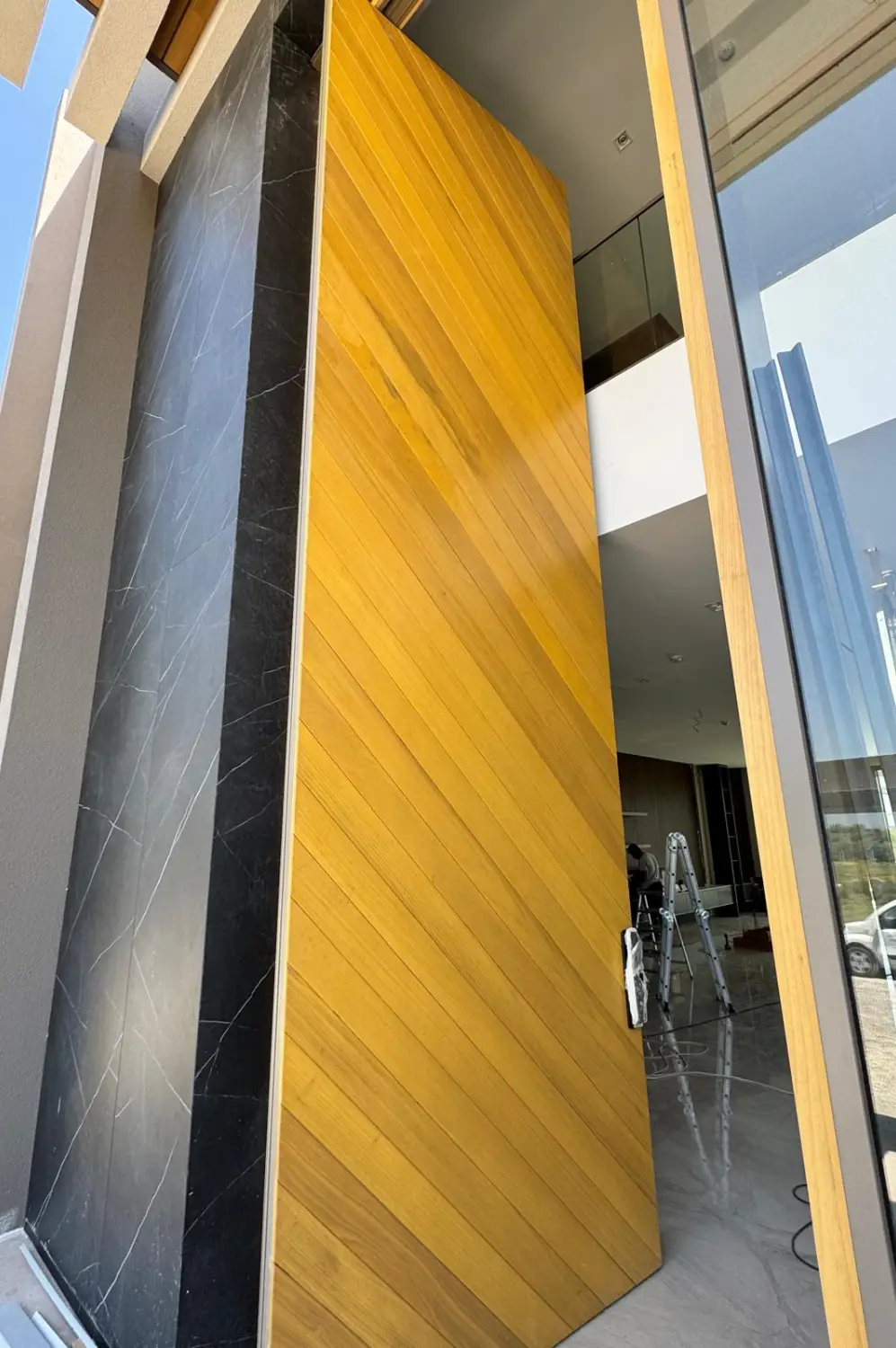 Pivot Steel Doors Vera Serisi Modeli